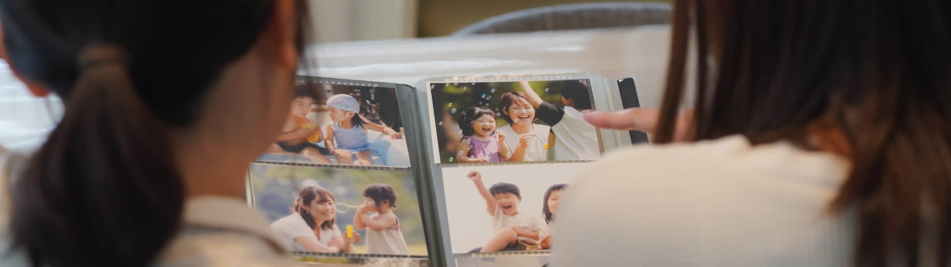 家族のアルバム写真を電子化 - 思い出を永遠に保存する方法